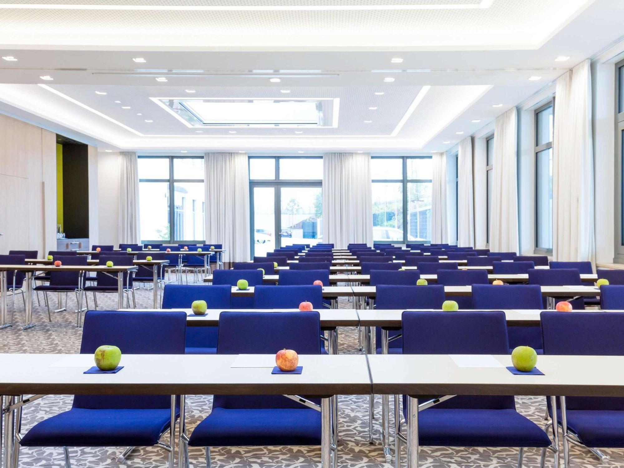 Novotel Nuernberg Centre Ville Luaran gambar