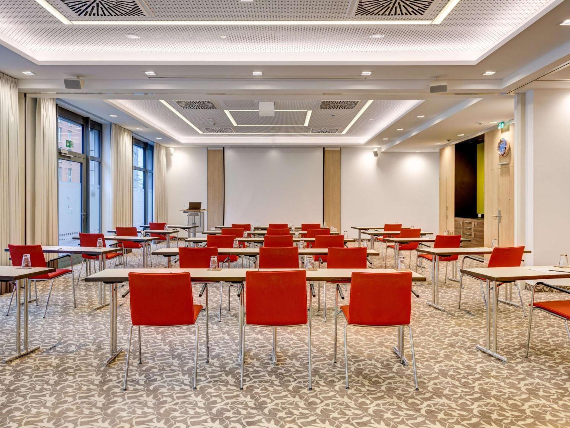 Novotel Nuernberg Centre Ville Luaran gambar