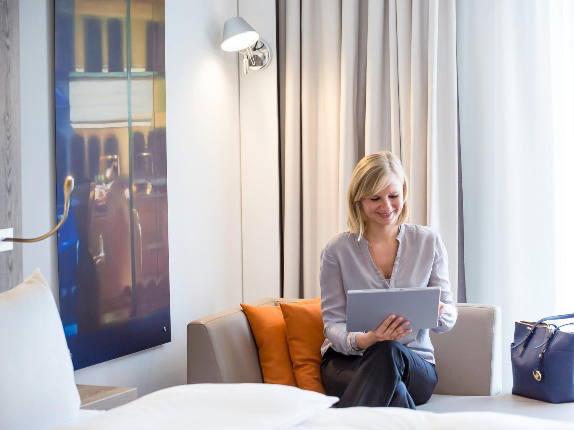 Novotel Nuernberg Centre Ville Luaran gambar